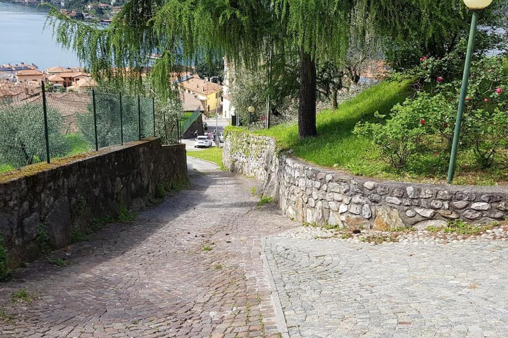Iseolakerental - Casa Rododendro Sulzano Eksteriør billede