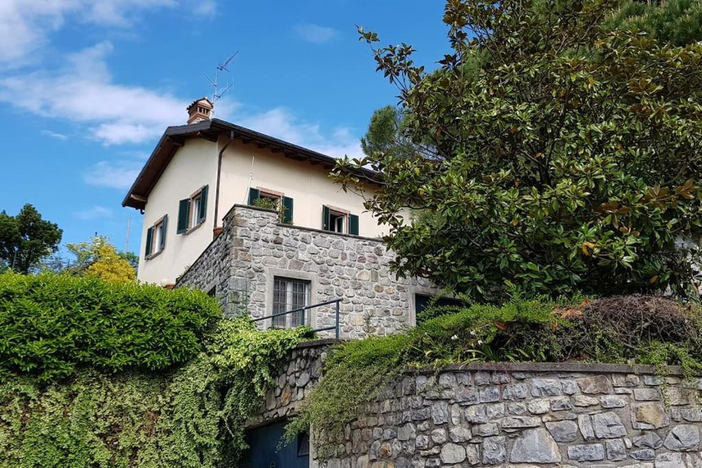 Iseolakerental - Casa Rododendro Sulzano Eksteriør billede